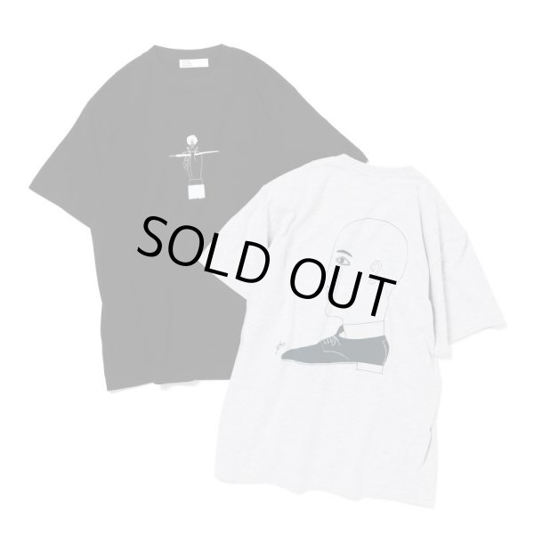画像1: TOKYO CULTUART by BEAMS 横尾忠則 / 手足 T-Shirt (1)