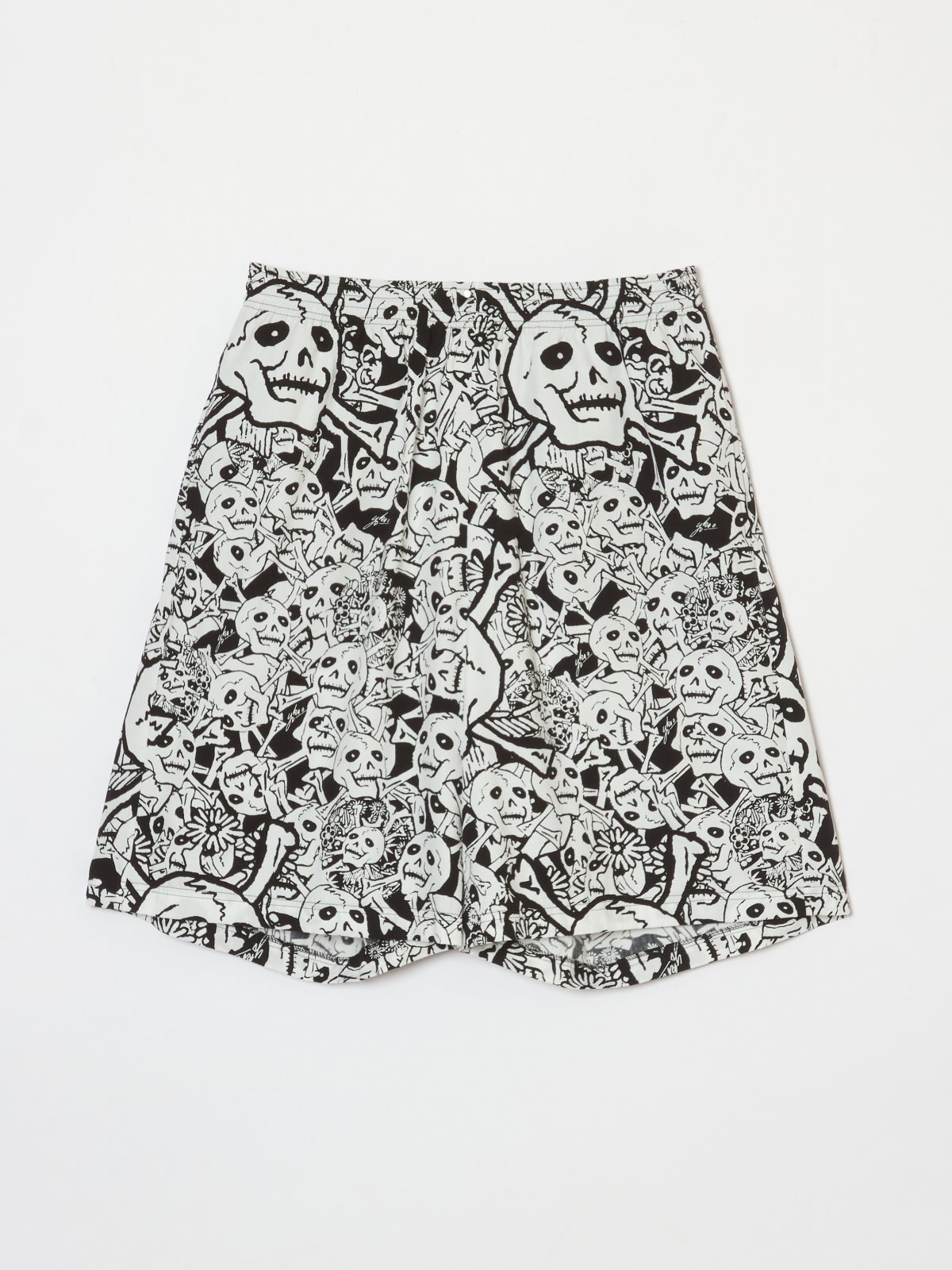 雑踏髑髏 shorts